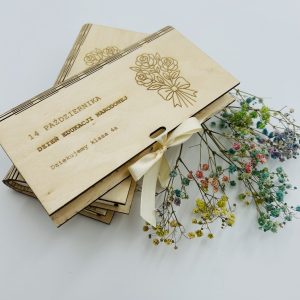 Drewniane Pudełko z Grawerem – Prezent na Dzień Nauczyciela z Personalizacją